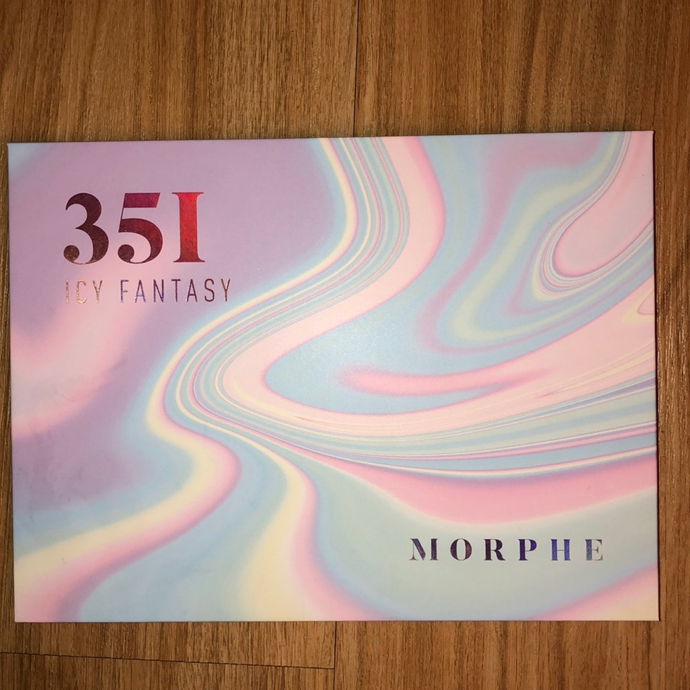 35I Icy Fanatsy Morphe Pallete